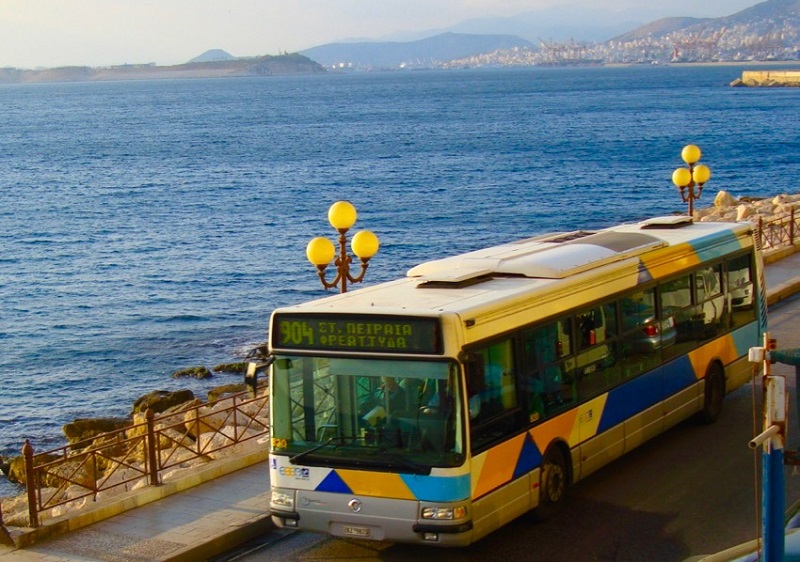 Ônibus em Atenas