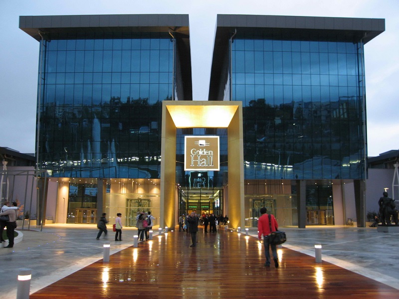 Shopping Golden Hall em Atenas