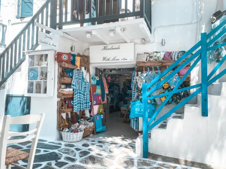 Compras na ilha de Paros: lojas de rua