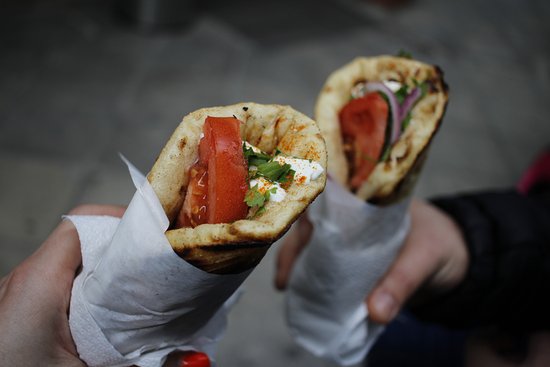 Onde comer bem e barato em Atenas na Grécia: Souvlaki Kostas