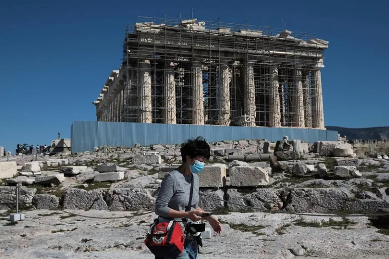 O que fazer se você tem viagem marcada para a Grécia?