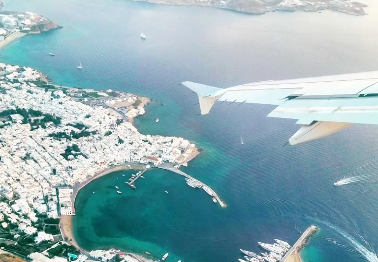 Tempo de avião até Mykonos