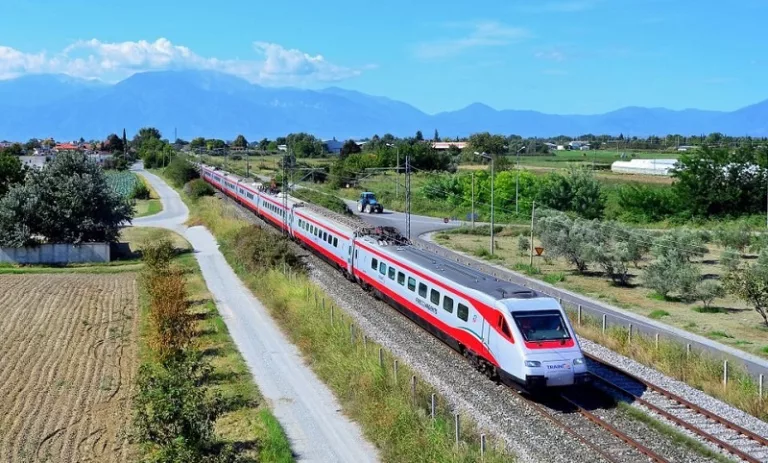 Como viajar para a Grécia gastando pouco?