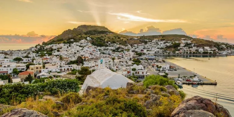 Qual ilha grega escolher para viajar?
